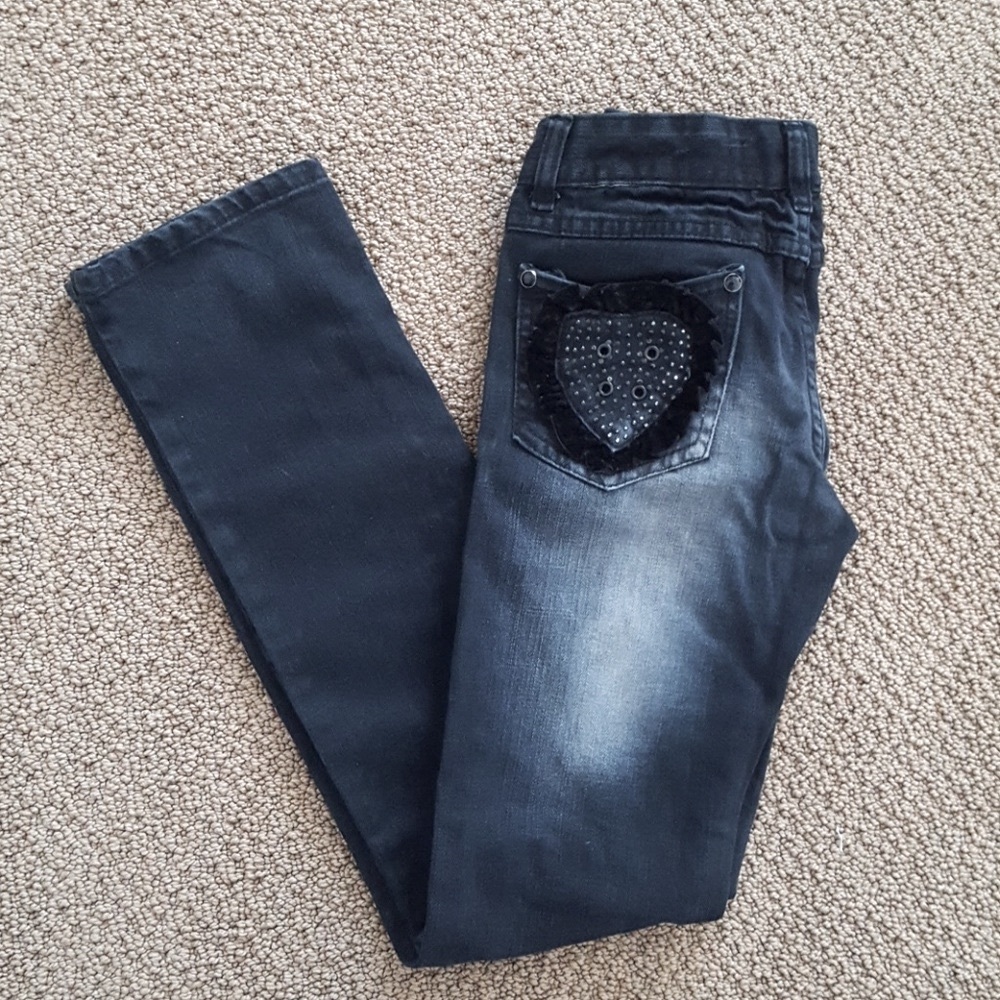 Juniors' straight legged jeans